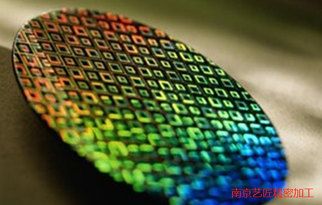<strong>精密晶片在武器、5G、人工智慧（AI）和機(jī)器人等方面商家必爭</strong>